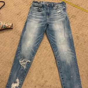 Size 10 long distressed medium wash American eagle jeans